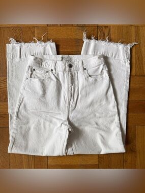 Abercrombie & Fitch The Crop Wide Leg High-Waisted white jeans size 4